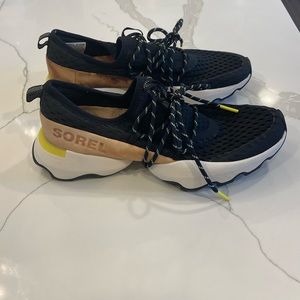SOREL WOMEN'S KINETIC IMPACT LACE SNEAKER